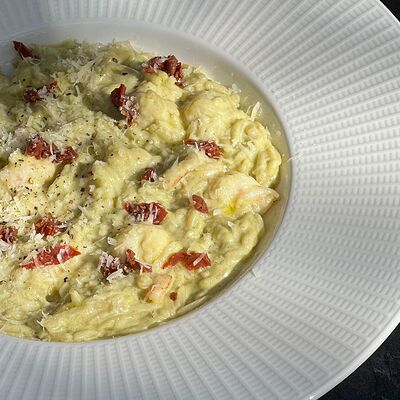 Паста Орзо с гребешками, креветками и вялеными томатами в Berberry & ptichka по цене 750 ₽