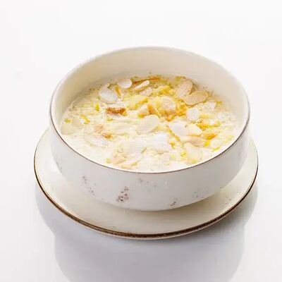 Каша пшеная с апельсином в Омлет станция по цене 350 ₽