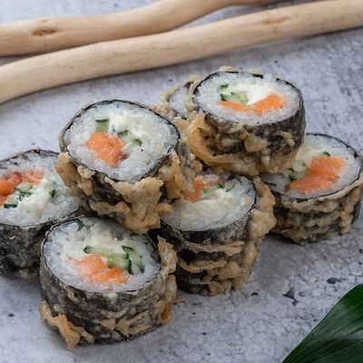 Горячий ролл с лососем в Мушу по цене 355