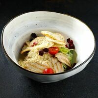 Салат Цезарь с куриной грудкой в New-York