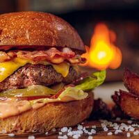 Чизбургер в VinBurger