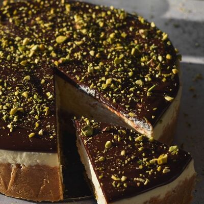 Дубайский чизкейкв Mosdesserts по цене 6000 ₽