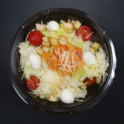 Цезарь с лососемв Пицца vs Роллы по цене 420 ₽