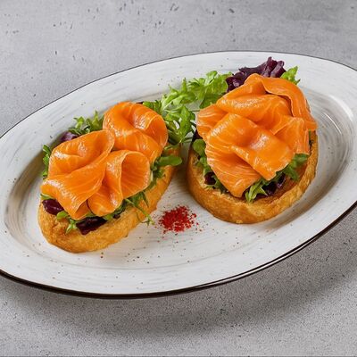 Брускетта с лососемв Раковарня на Пятницкой по цене 980 ₽
