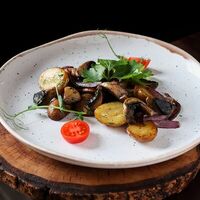 Жареха с картофелем и грибами в Настойчивость