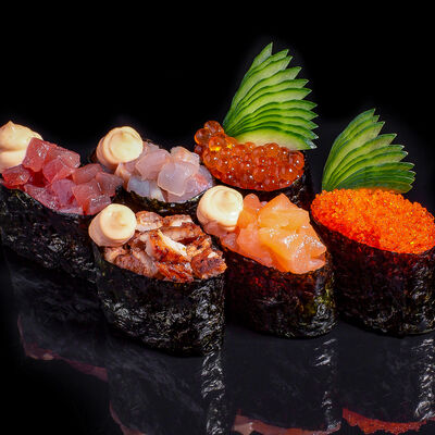 Гункан Сет в Yo! curry & sushi по цене 1450 ₽