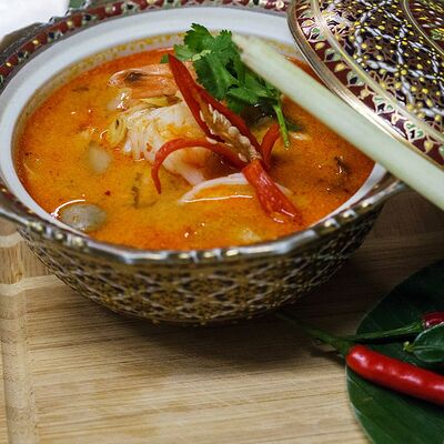 Тайский суп Том Ям Гунг и Као в Thai Pattara Restaurant по цене 888 ₽