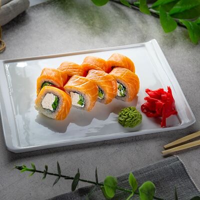 Роллы Филадельфия в Суши-бар Макс Бокс по цене 600 ₽