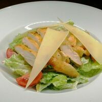 Салат с курицей в Гвоздь