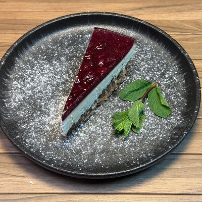 Чизкейк Вишня и шоколад в Шашлык тандыр по цене 270 ₽