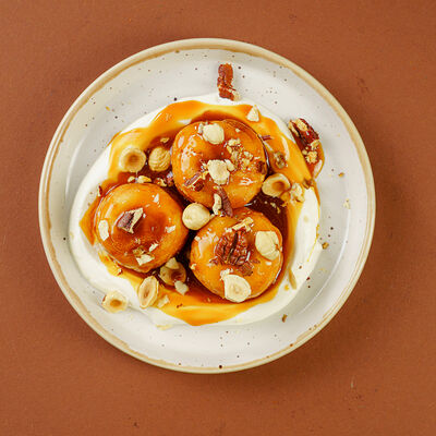 Сырники с солёной карамелью х в Sweet Joy Cafe по цене 385 ₽