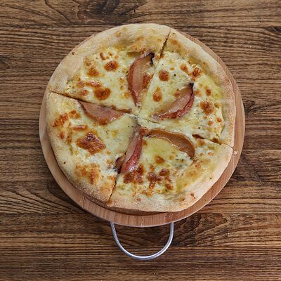 Пицца Груша и дорблю в Bfood по цене 539 ₽