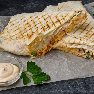 Сувлаки из курицы в Мангал холл по цене 660 ₽