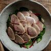 Салат с копченой уткой, грушей в вине, шпинатом в Айна по цене 1250