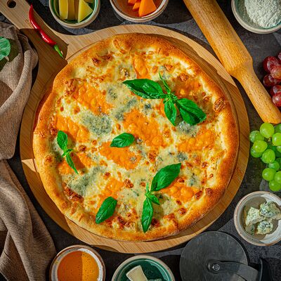 Пицца четыре сыра в Поляна по цене 830 ₽