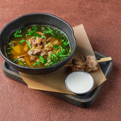 Щи из квашеной капусты в Гастробар Дружба по цене 580 ₽