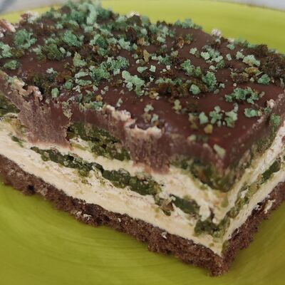 Пирожное Дубайский шоколад в Кофейня Лайм по цене 540 ₽