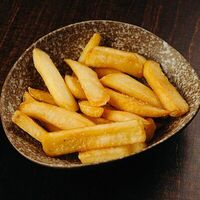 Картофель фри в Yellow Kitchen & bar