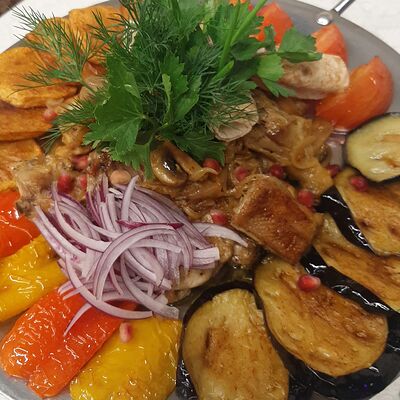 Садж из свинины в Шашлык Гриль Хаус по цене 1550 ₽