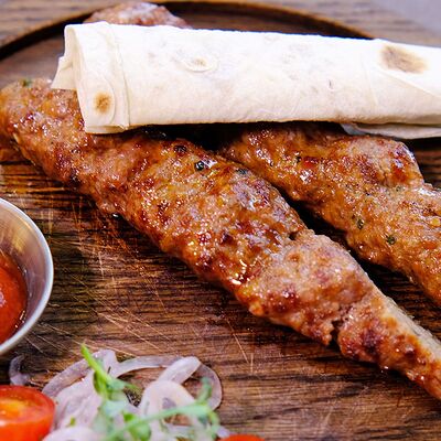 Люля-кебаб говяжийв Кокороко по цене 690 ₽