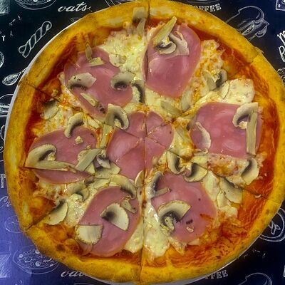 Пицца Ветчина и грибы в Cafe Pizza 13\10 по цене 530 ₽