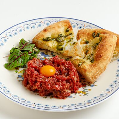 Тартар из говядины в Эй, Джованни! по цене 745 ₽