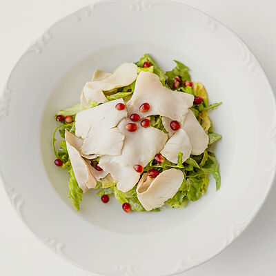 Салат с индейкой и гранатом в Probka по цене 1980 ₽