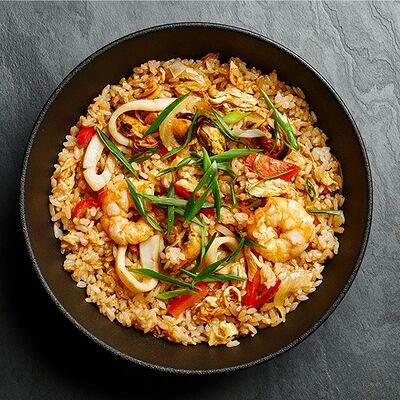 Жареный рис Тяхан с морепродуктами в Inwok по цене 660 ₽
