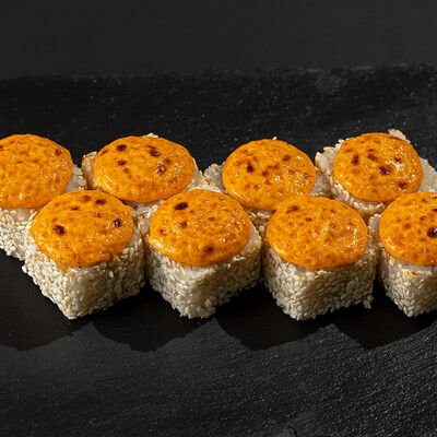 Ролл Калифорния запеченная в Sushigo по цене 399 ₽