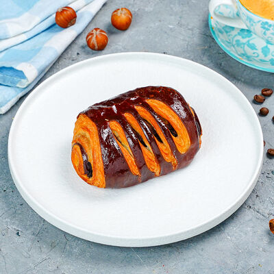 Слойка с шоколадом в Магбургер & Братья Караваевы по цене 150