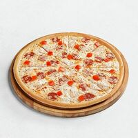 С пепперони и помидорами большая в ПиццаФабрика