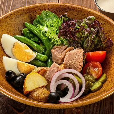 Салат с тунцом в Колбасофф по цене 450