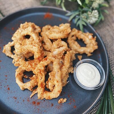 Кольца кальмара, обжаренные во фритюре в Гастробар DOM по цене 370