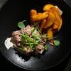 Тартар из говядины с деревенским картофелемв Tangiers lounge Pushkin по цене 980
