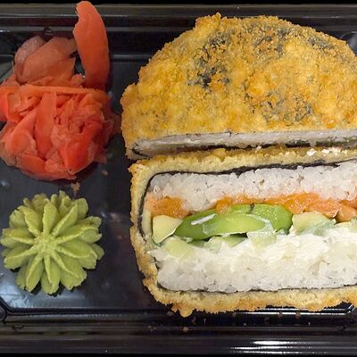 Азия-бургер с лососем в Пицца Д'Миро по цене 699 ₽