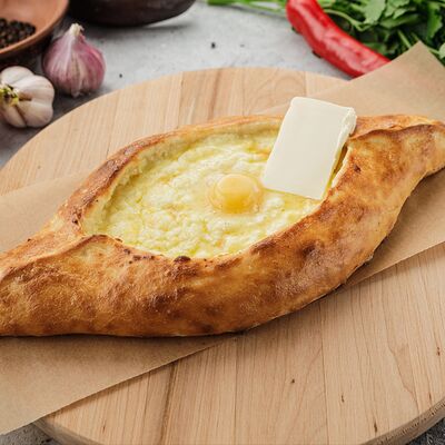 Хачапури по-аджарски в Афрасиаб по цене 580 ₽