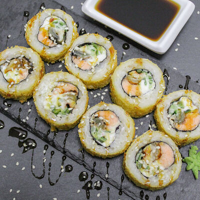 Ролл Гурман в Maiko Sushi Bar по цене 319 ₽