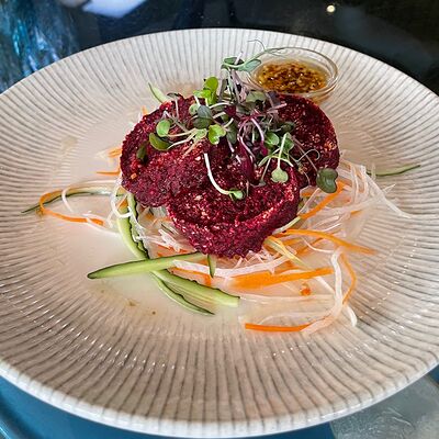 Свекольные котлеты в Эник Беник по цене 490 ₽