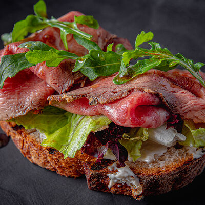 Брускетта с ростбифом в Goodman по цене 670 ₽