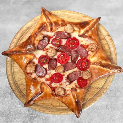 Пицца Звезда в MaMa Mia по цене 459 ₽