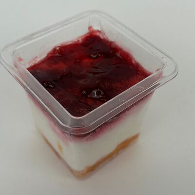Десерт Клафути безглютеновый с вишней в Gost Food по цене 170 ₽