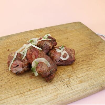 Шашлык из свиной мякоти в Шаурма и точка по цене 450 ₽