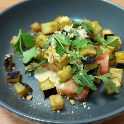 Салат с баклажаном в Friday по цене 540 ₽