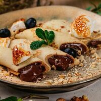 Блины с шоколадной пастой Nutella в Москва
