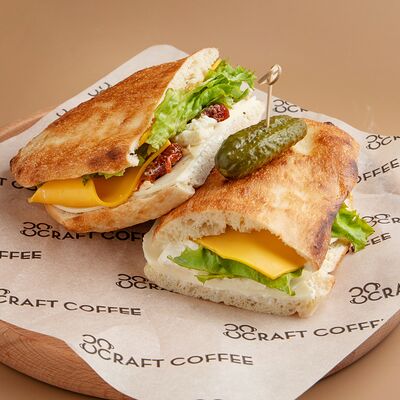Панини сырный в CRAFT COFFEE по цене 650 ₽