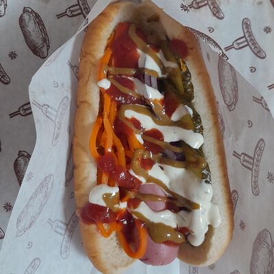 Хот-дог классический в Шаурмаблины по цене 180 ₽