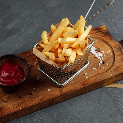 Картофель фрив Лебовски Пицца и Боулинг по цене 290 ₽