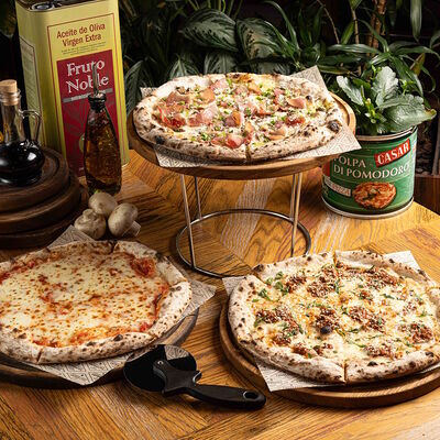 Сет пицц (Маргарита, Болоньезе, Бьянка) в Сыроварня по цене 2250 ₽