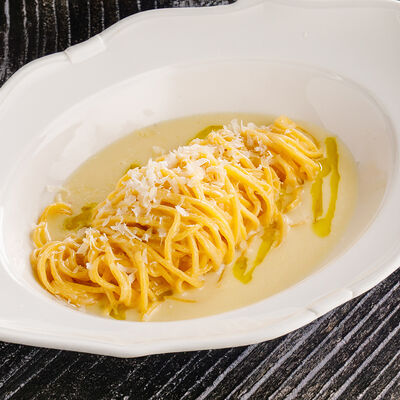 Домашние тальолини в пармезане в Ginza по цене 1490 ₽