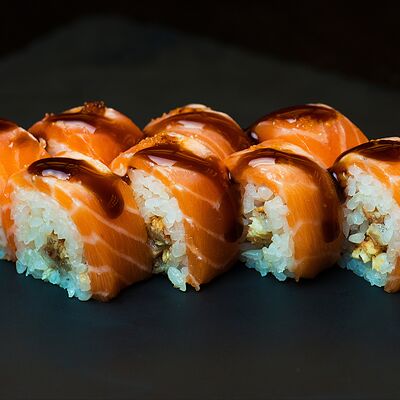 Ролл Де Люкс в Чайхана в ТЦ Океания по цене 1512 ₽